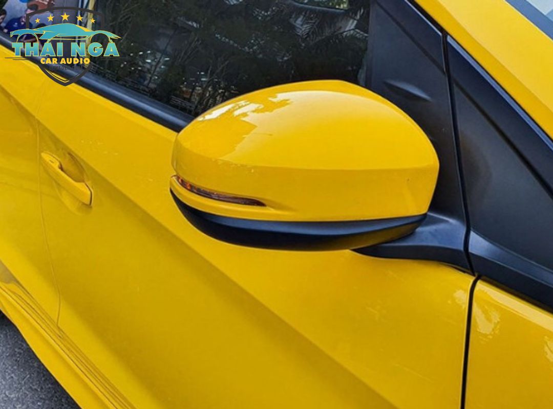 26 Lắp đặt gập gương lên kính tự động: Tính năng tiện ích cho ô tô