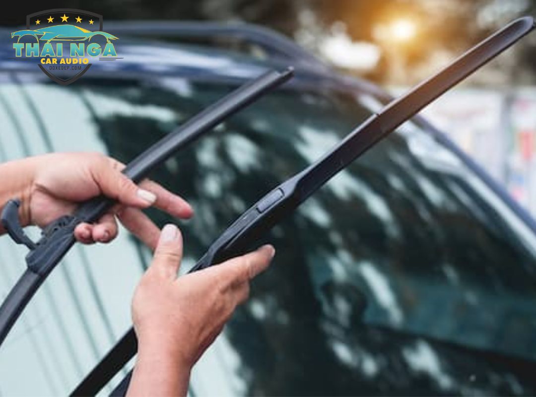 53-1 gạt mưa ô tô