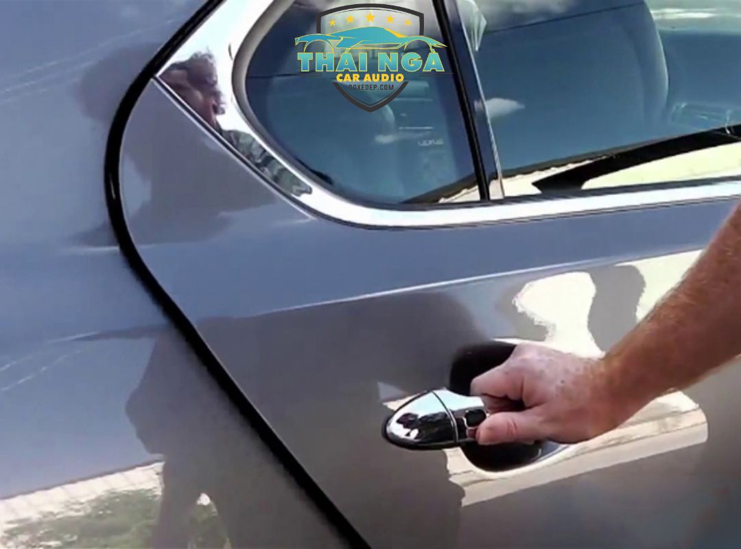 CỬA HÍT CHO XE TOYOTA FORTUNER