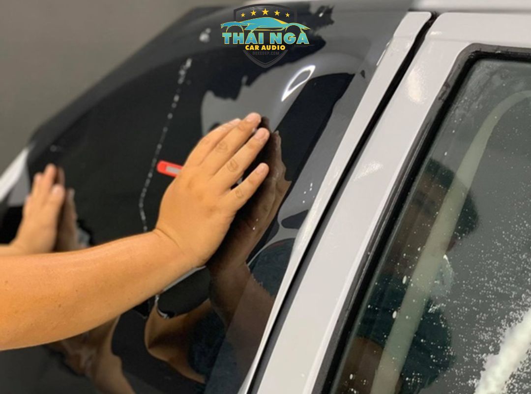 DÁN PHIM CÁCH NHIỆT KIA SOLUTO