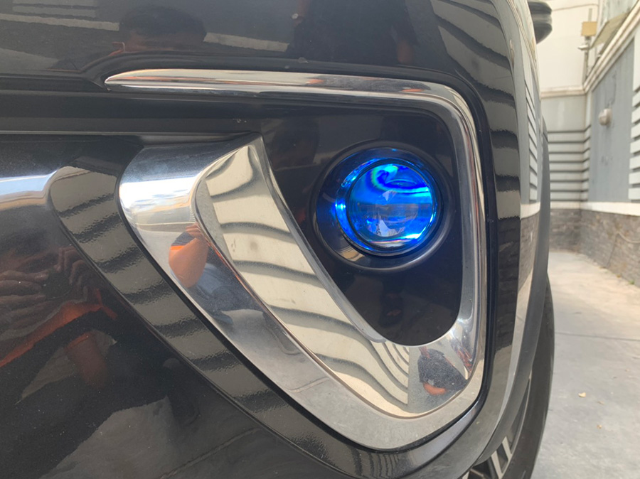 den-gam-5 Đèn gầm kết hơp vòng may81 quỷ