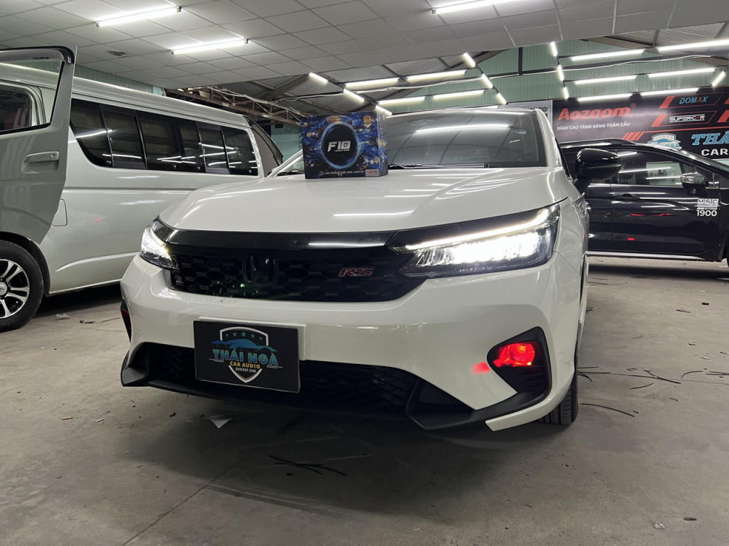 do-den-o-to-06 Độ đèn ô tô tại Thái Ngà Car Audio