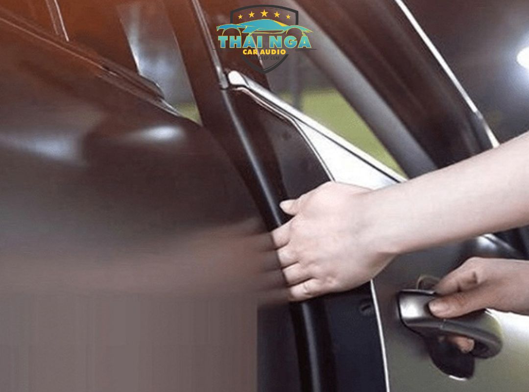 LẮP CỬA HÍT HYUNDAI ACCENT