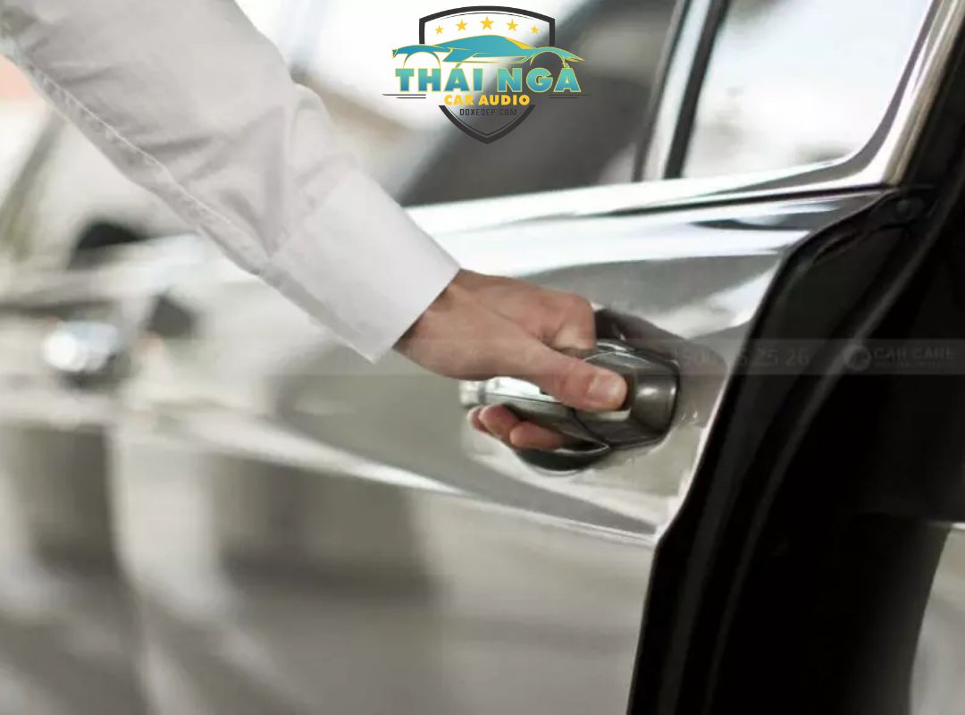 LẮP CỬA HÍT SUZUKI XL7