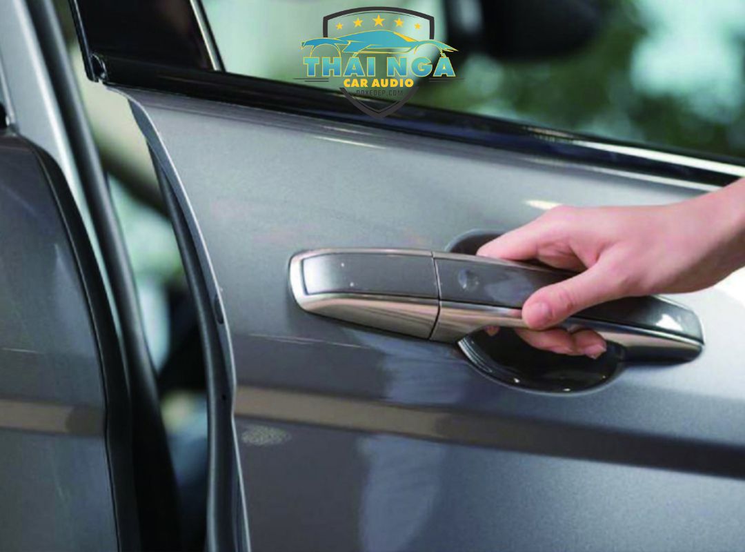 LẮP CỬA HÍT TOYOTA COROLLA ALTIS