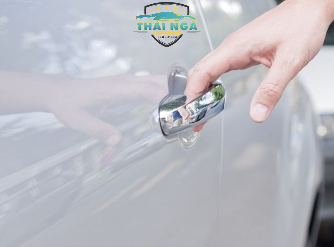 LẮP CỬA HÍT XE TOYOTA VIOS